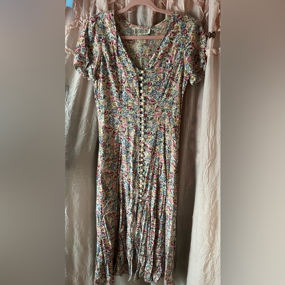 Vintage 80’s floral buttons down, pastel, floral. The perfect Miss Honey dress.